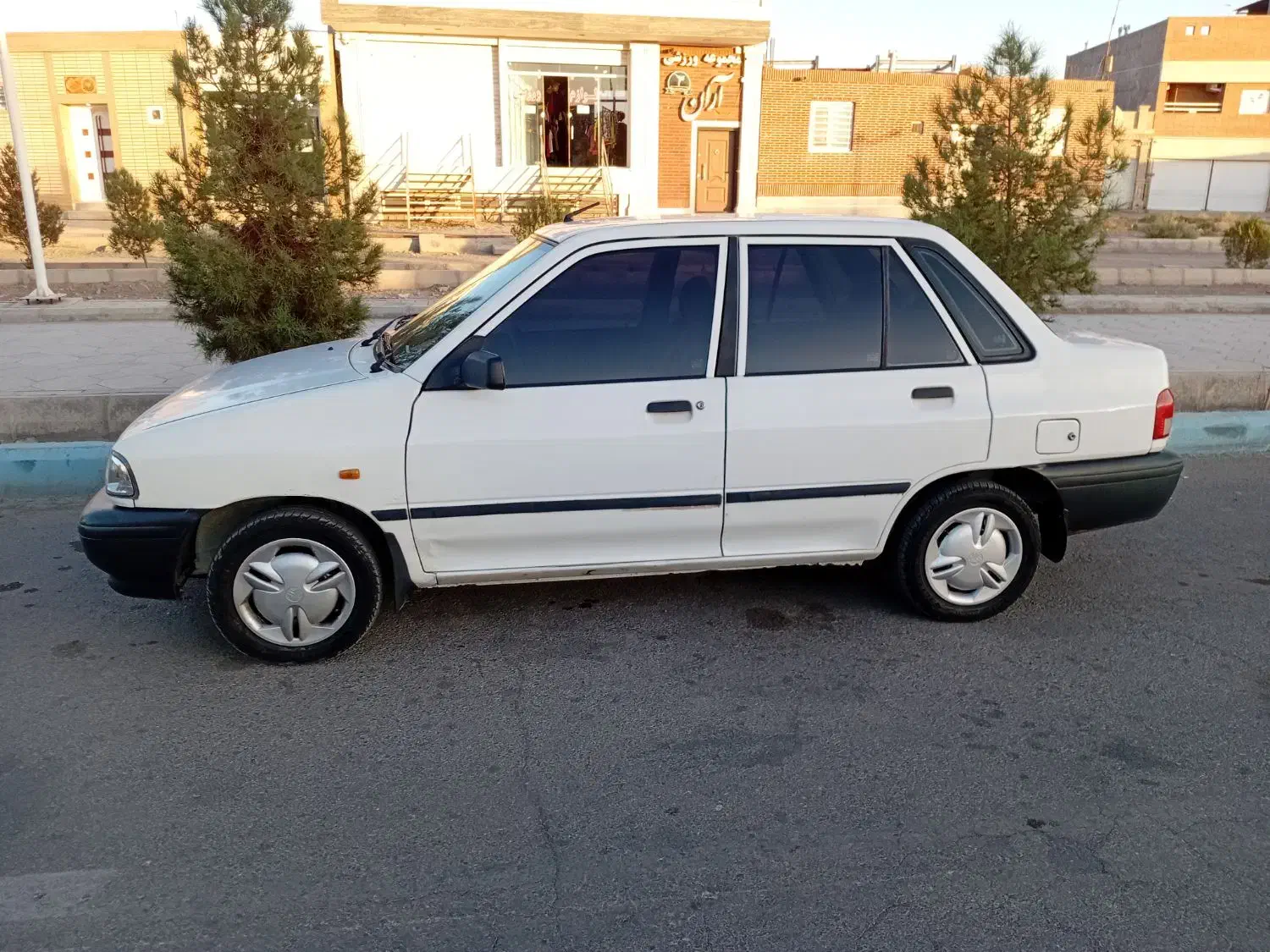 پراید ۱۳۱ دوگانه کارخانه مدل۹۳|خودرو سواری و وانت|سیرجان, |دیوار