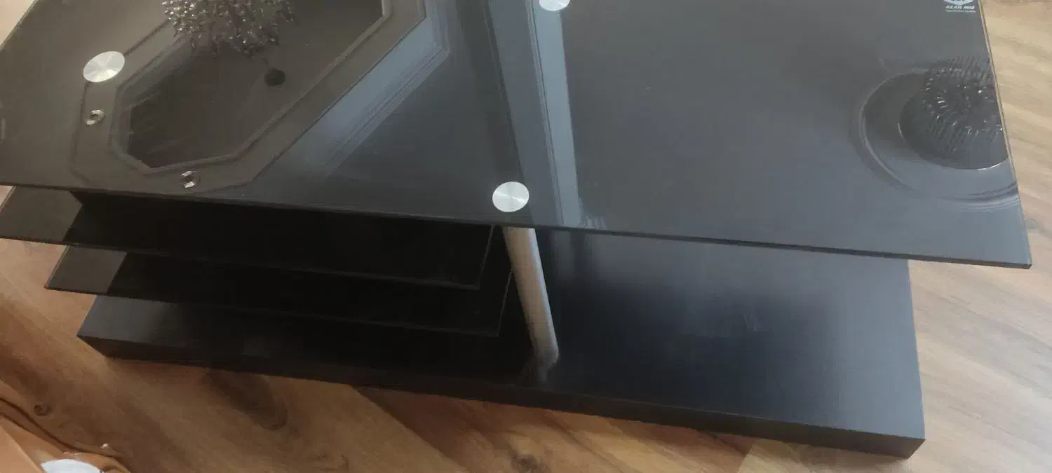 میز تلویزیون شیشه‌ای دودی|میز تلویزیون|تهران, علم و صنعت|دیوار