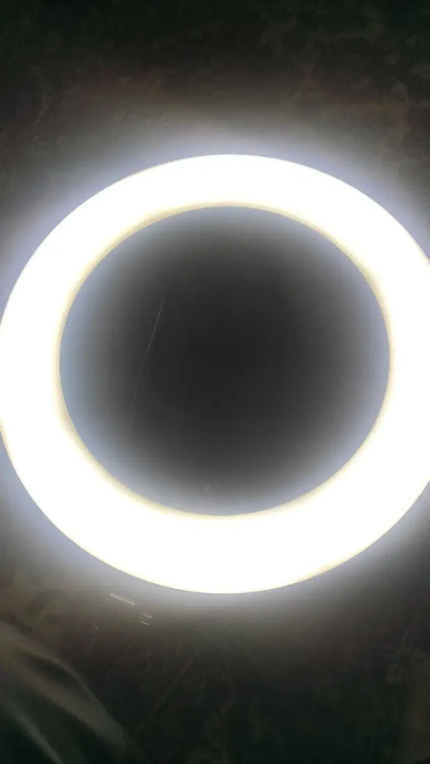 رینگ لایت 56 سانتی متری مدل 70W باخروجی V 245|دوربین عکاسی و فیلمبرداری|مشهد, سرافرازان|دیوار