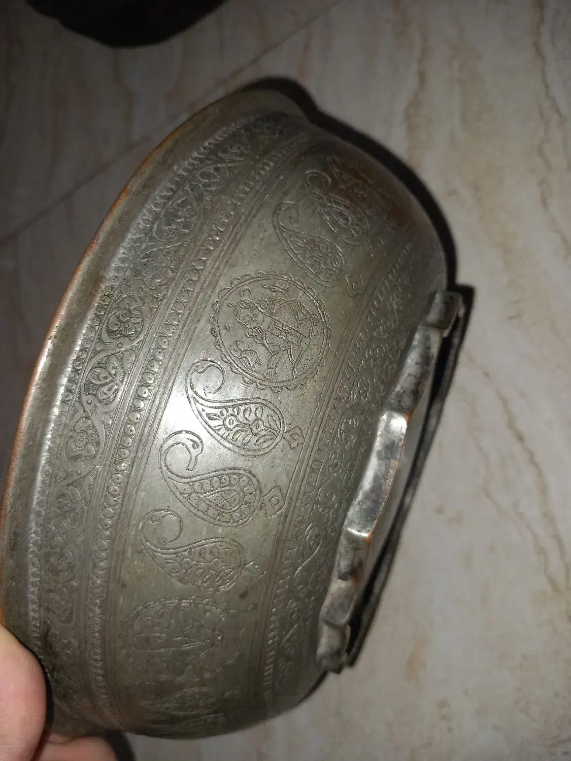 ق دیمی|کلکسیون اشیاء عتیقه|شیروان (خراسان), |دیوار