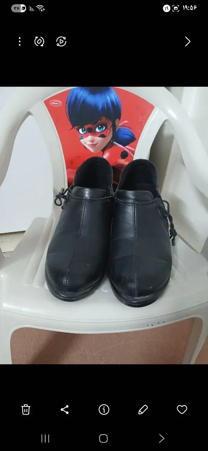 کفش زنانه|کیف، کفش، کمربند|بومهن, |دیوار