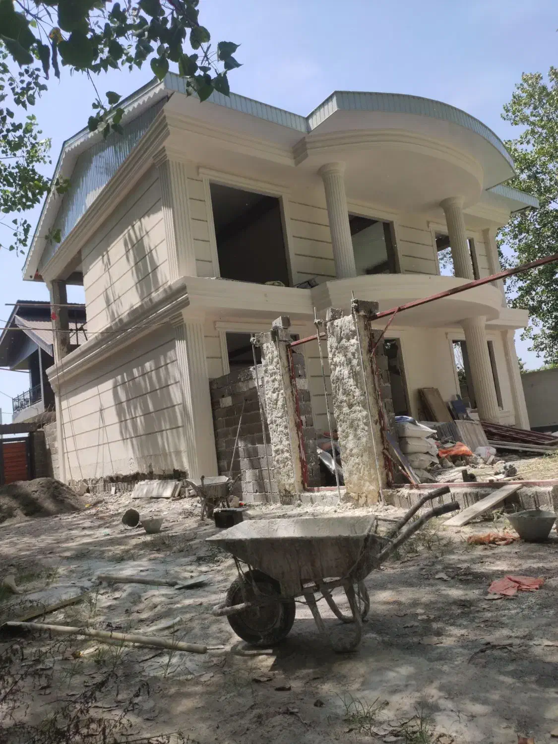 اجرای نمای رومی سیمانی با کادری مجرب و متعهد|خدمات پیشه و مهارت|رودسر, |دیوار