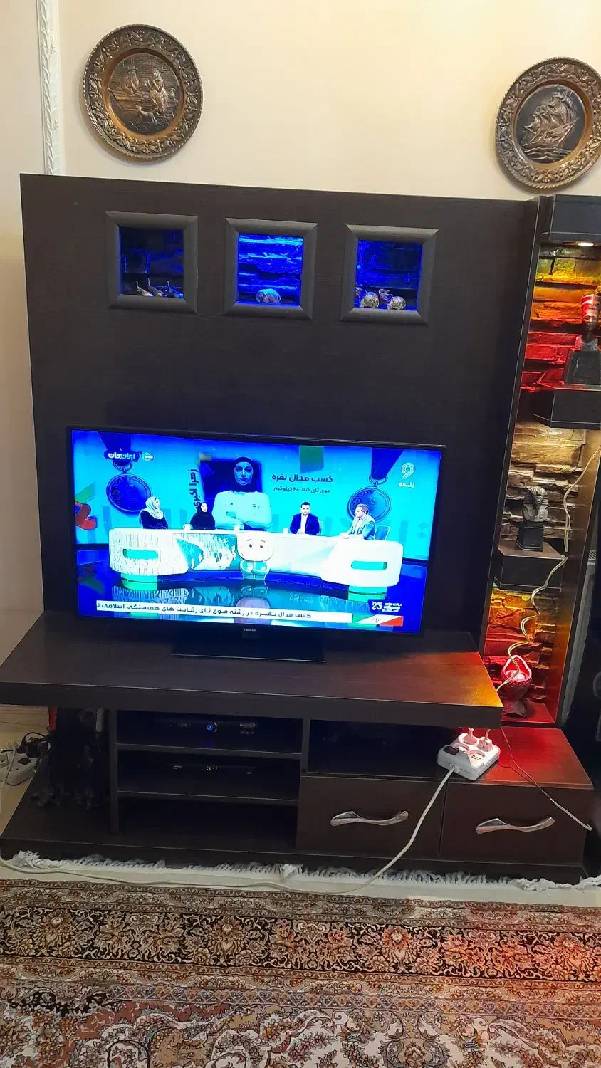 زیر تلویزیون چراغ دار|میز تلویزیون|محمدشهر, محمدشهر|دیوار