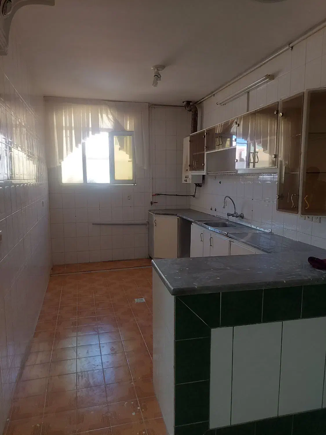 رهن واجاره آپارتمان خ سعدی ۸۸ متری|اجارهٔ آپارتمان|شهرکرد, |دیوار