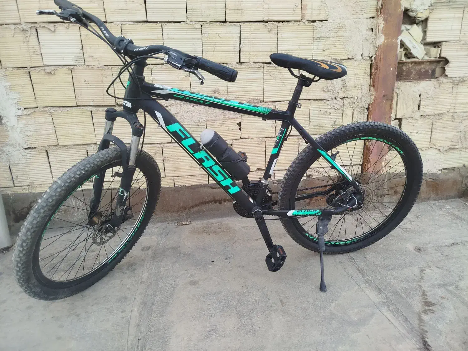 دوچرخه ۲۶ فلش در حد نو حرفه ای|دوچرخه، اسکیت، اسکوتر|مشهد, رده|دیوار