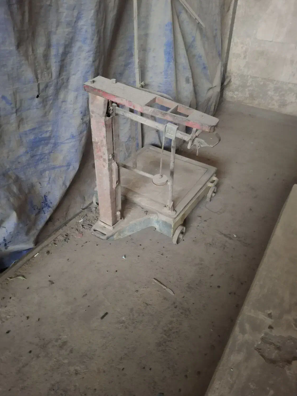 باسکول|پرنده|بروجرد, |دیوار