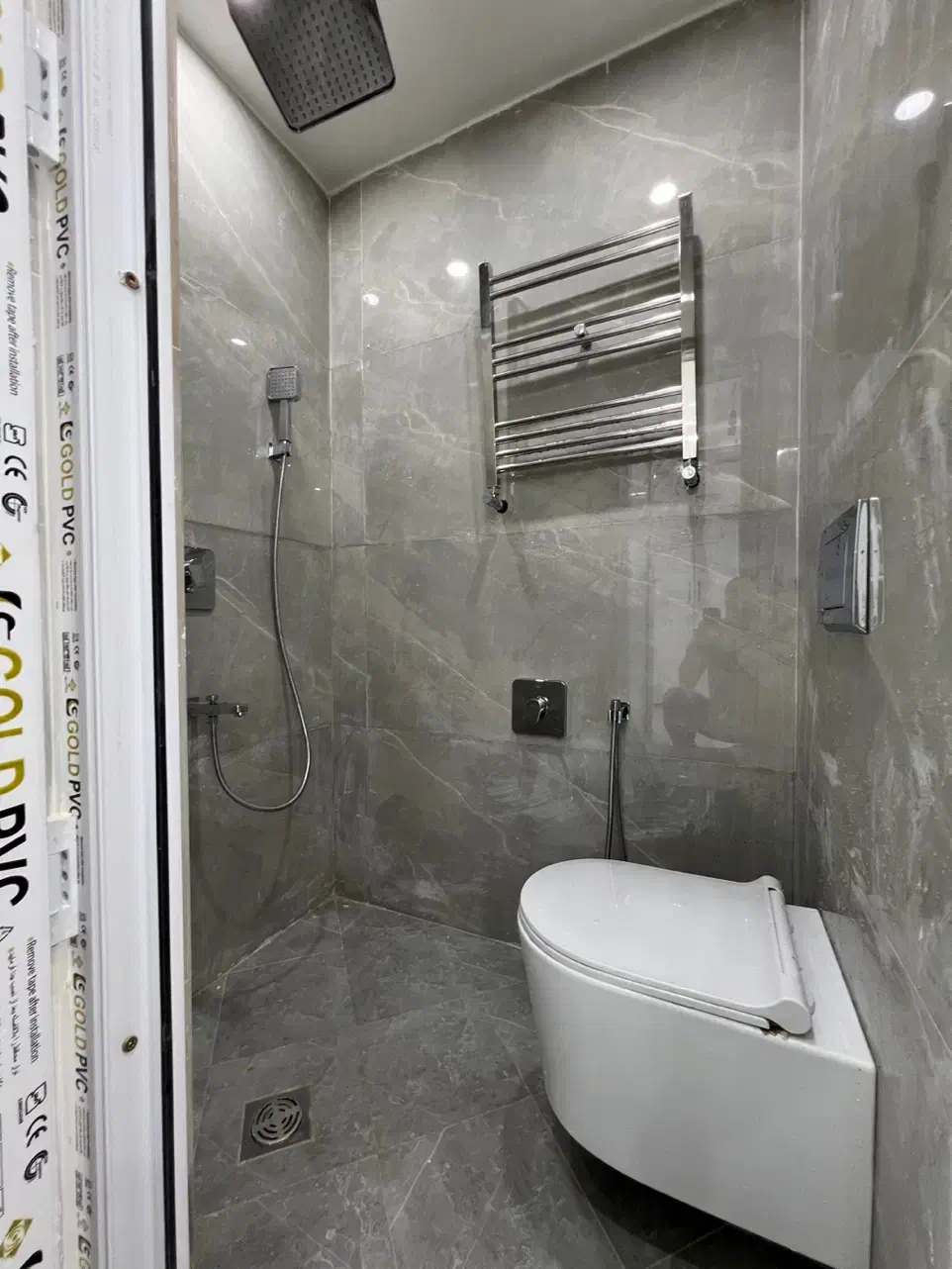 ۵۵متر زیرهمکف فول بازسازی یک خواب مستر در حد نوساز