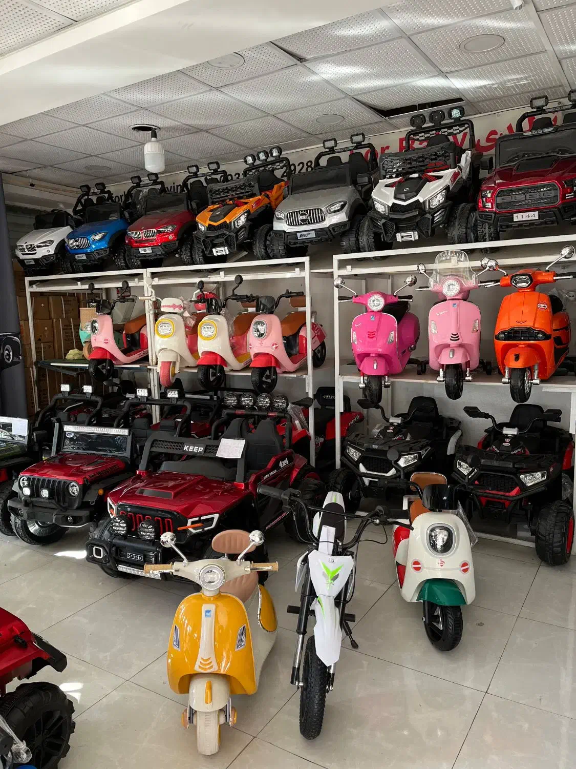 *وسپا*موتور بچگانه/۲موتوره لاستیک اسفنجی موزیکال|اسباب‌بازی بچه|زنجان, |دیوار