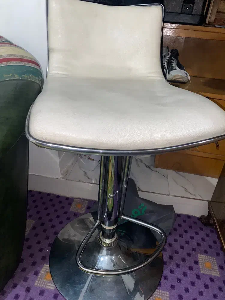 صندلی سالن|صندلی و نیمکت|آمل, |دیوار