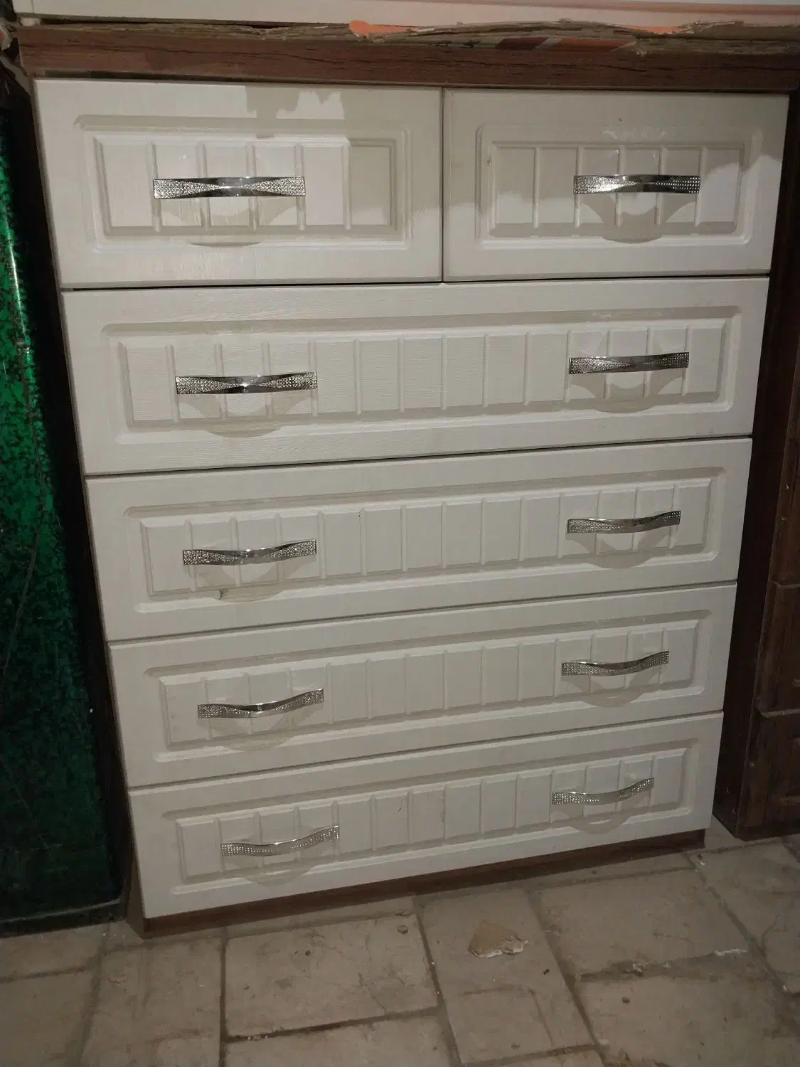 دراور|جاکفشی، کمد، دراور|قم, نوقطار|دیوار