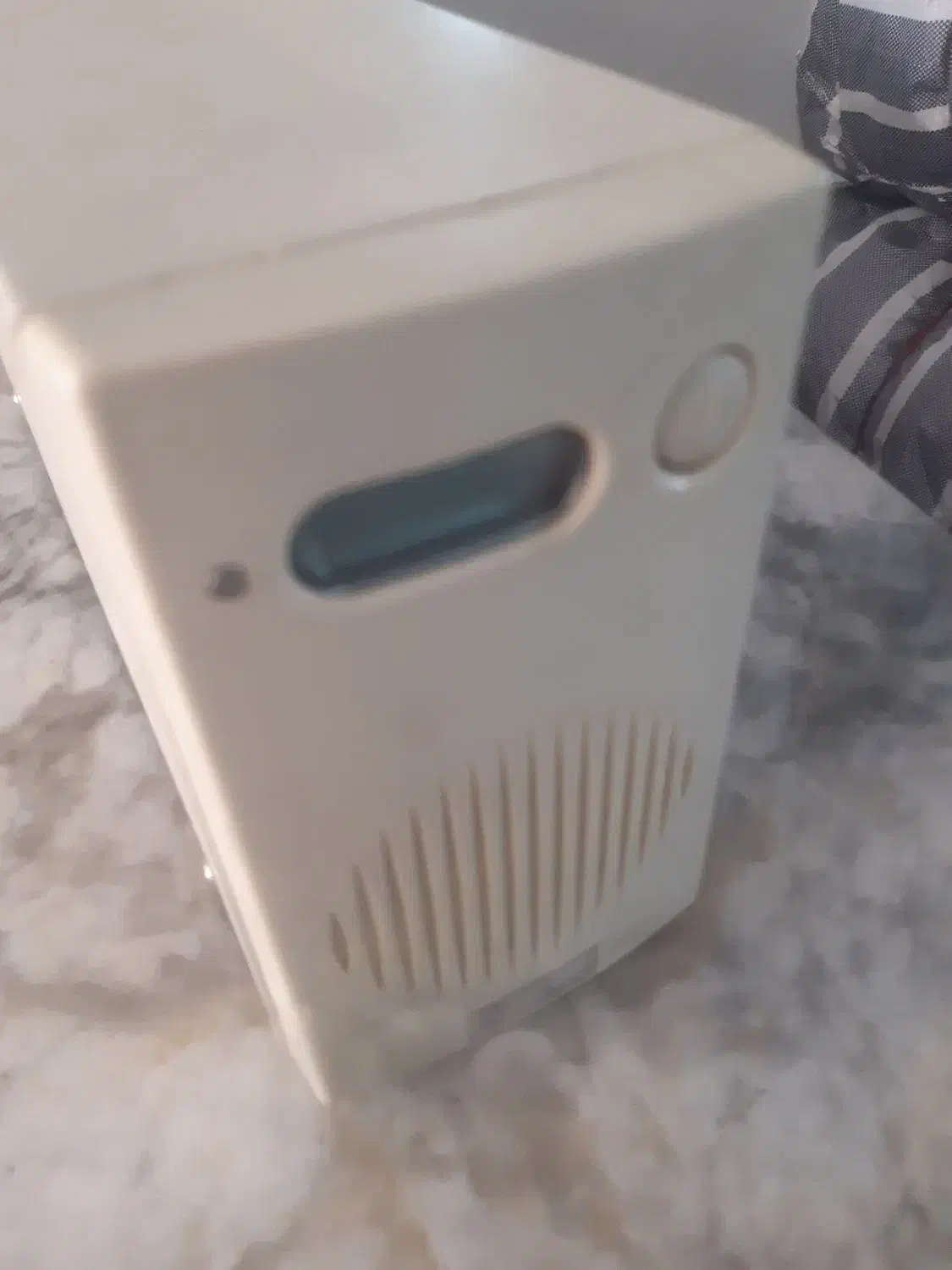 UPS محافظ حرفه ای کامپیوتر|قطعات و لوازم جانبی رایانه|هشتگرد, هشتگرد قدیم|دیوار