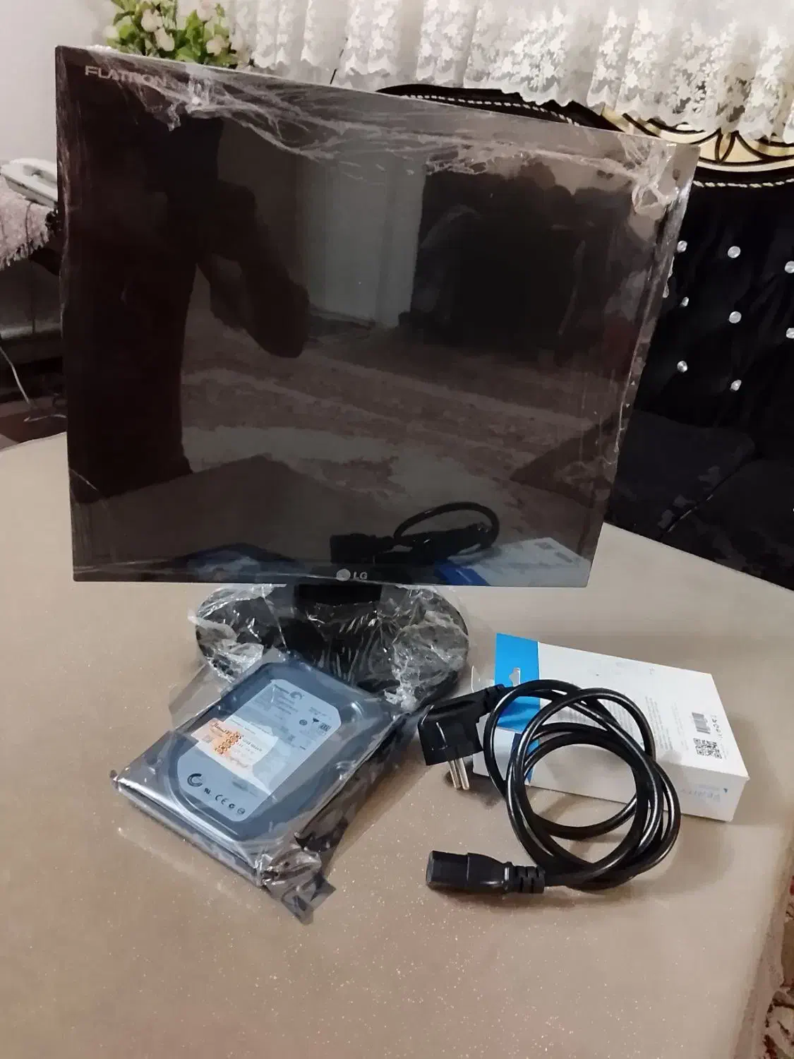 پک دوربین داهوا دستگاه هشت کانال سه دوربین|دوربین مداربسته|کرج, حصار|دیوار