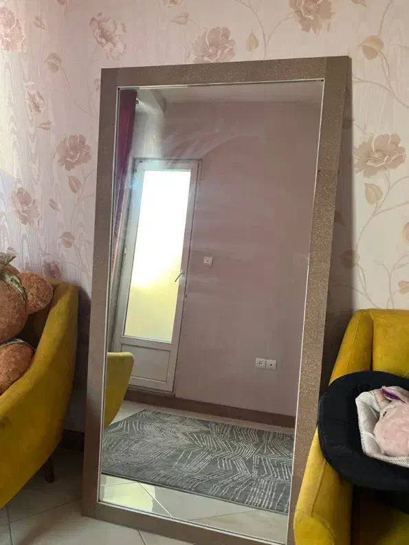 آینه قدی|آینه|تهران, باغ خزانه|دیوار