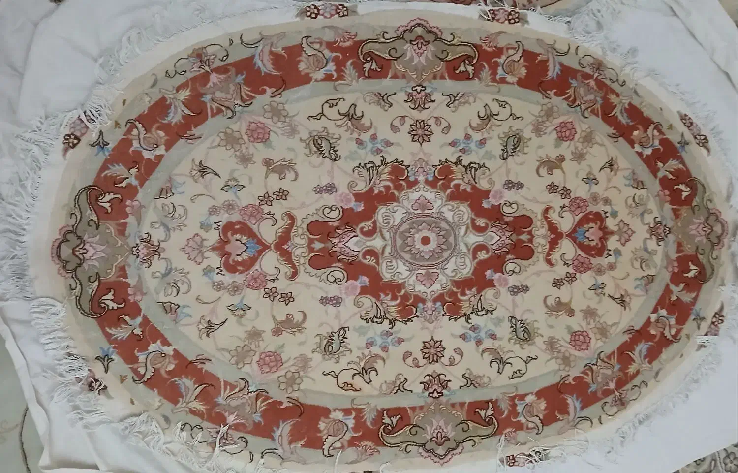 فرش دستبافت زرع و نیم|فرش|تبریز, |دیوار