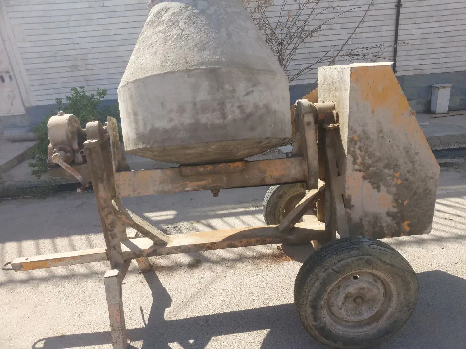 میکسر بتن|مصالح و تجهیزات ساختمان|بندر گناوه, |دیوار