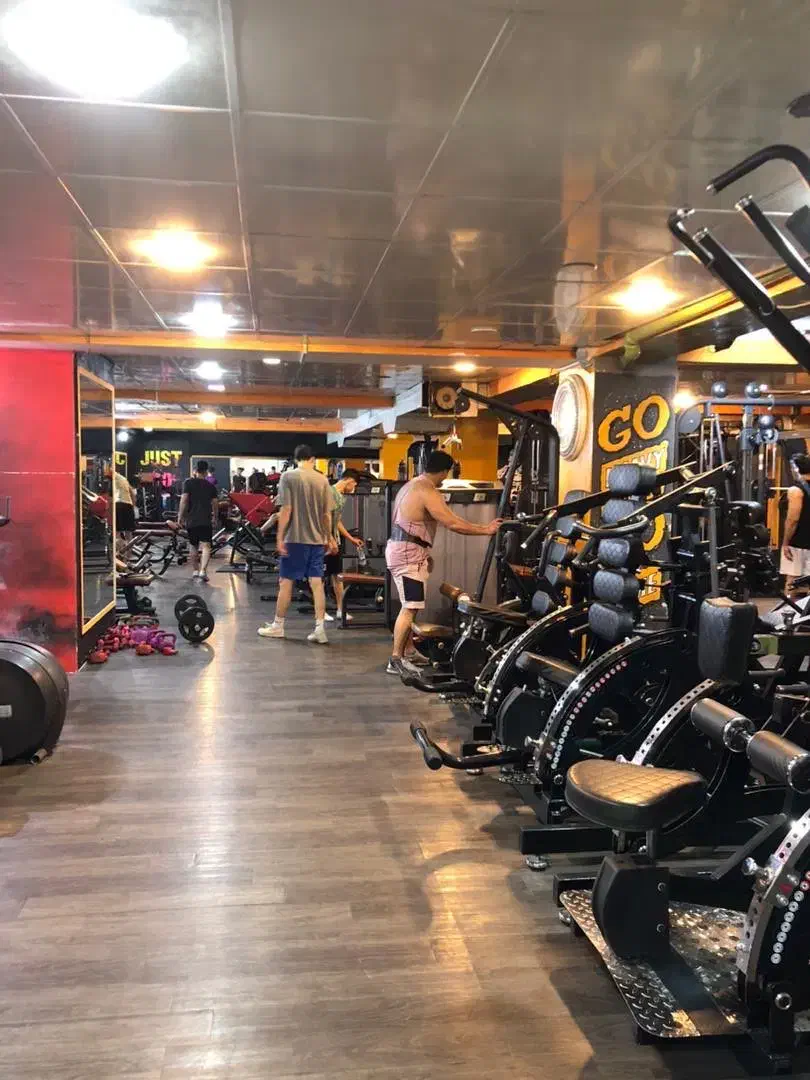 فروش فوری تجهیزات کامل باشگاه ( خارجی و ایرانی)|تجهیزات ورزشی|نظرآباد, نظرآباد|دیوار