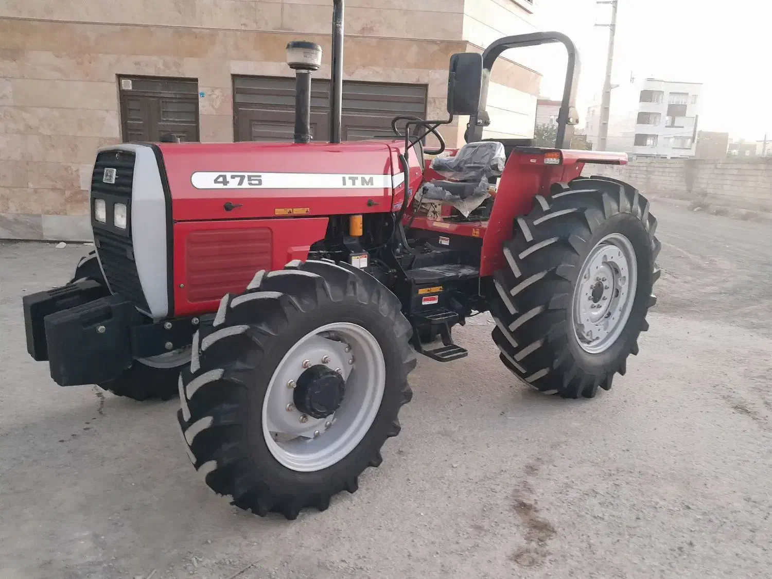 تراکتور فرگوسن ۴۷۵ جفت درحد صفر پمپ کوچک|خودرو سنگین|قروه, |دیوار