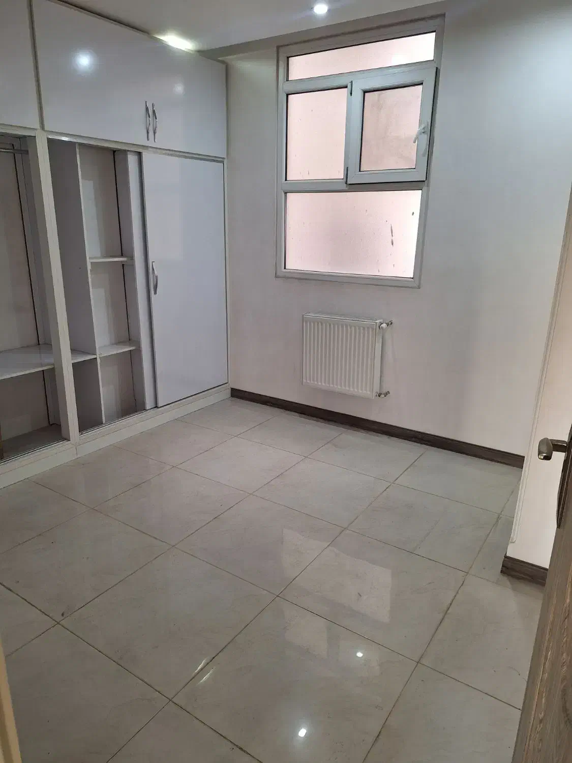 اجاره آپارتمان فلاح منطقه۱۷ متراژ ۱۰۵متر