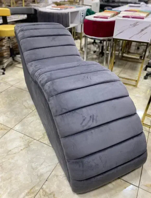 استادکار کوپ کوتاهی صندلی اصلاح تخت پاف تتو مژه|آرایشگاه و سالنهای زیبایی|شیراز, آبیاری|دیوار