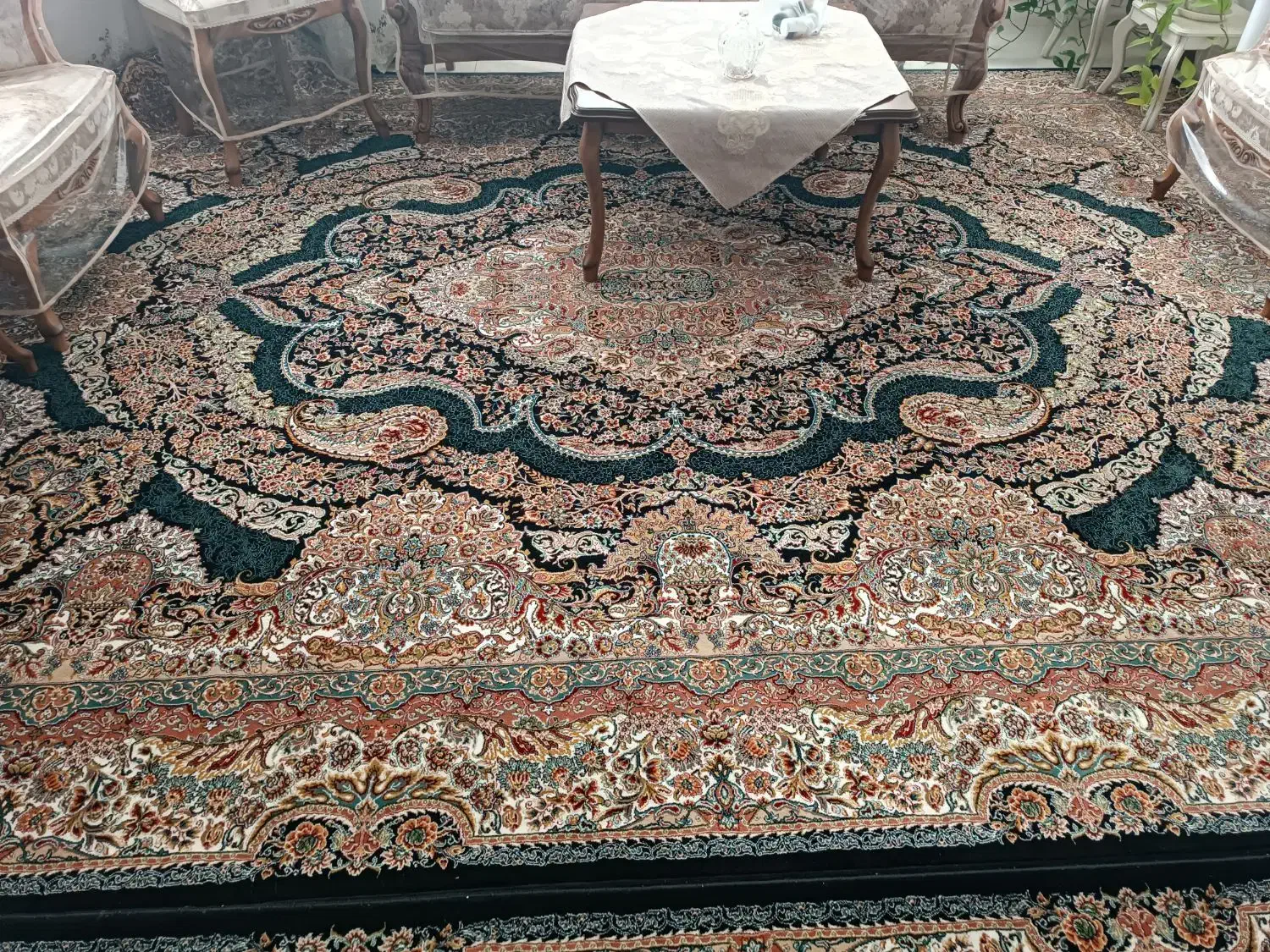 فرش ماشینی|فرش|قم, انسجام|دیوار