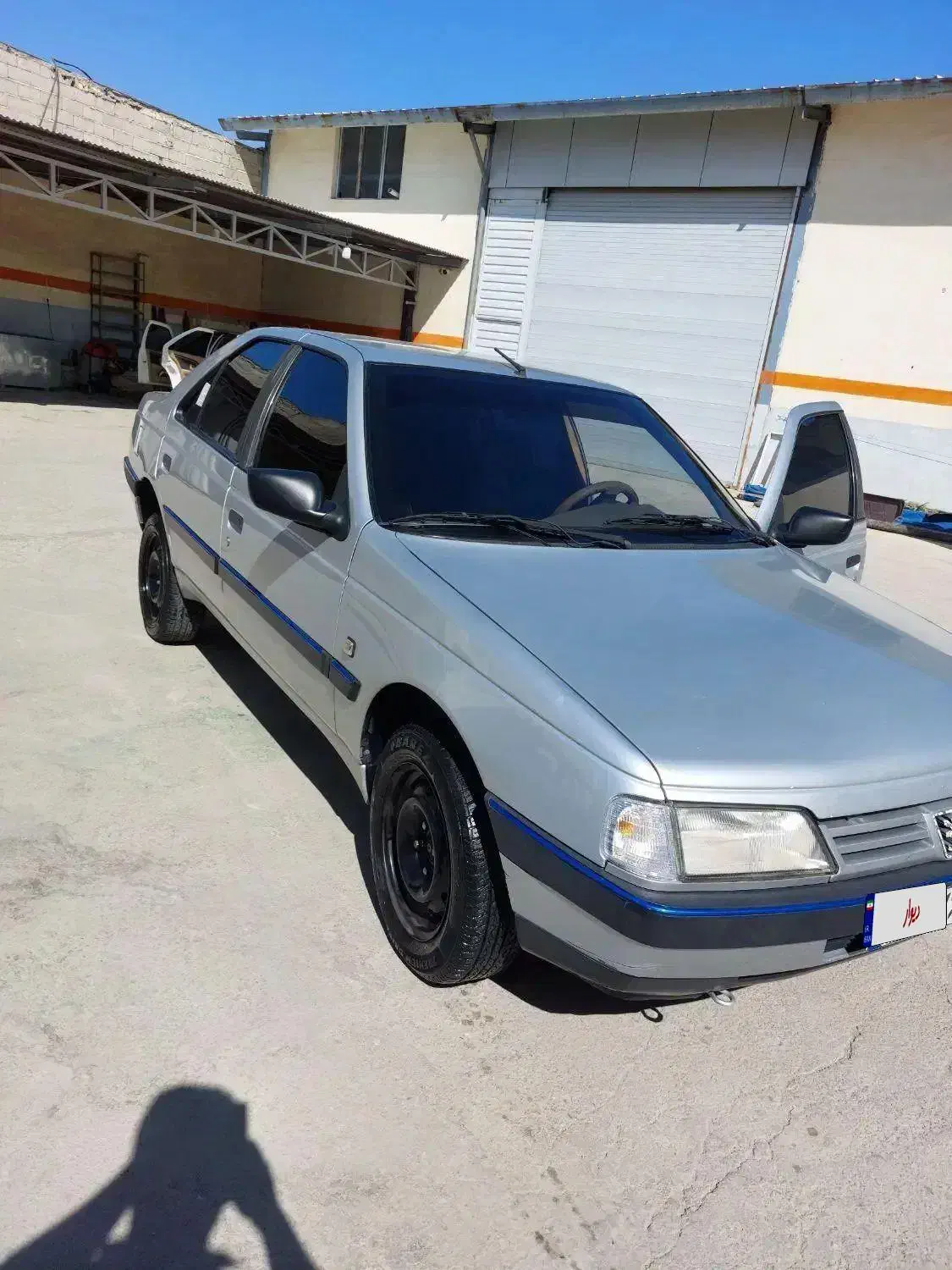 ماشین ۴۰۵ نقره ای|خودرو سواری و وانت|گراش, |دیوار