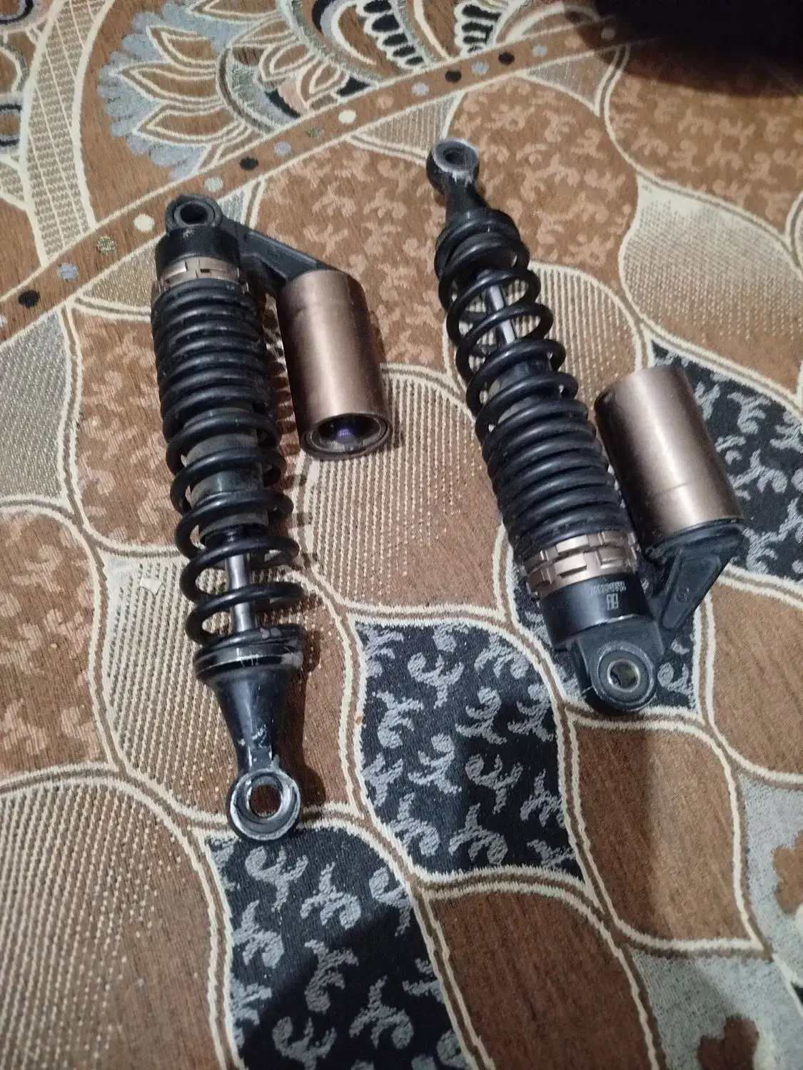 کمک فنر. بادی 200|قطعات یدکی و لوازم جانبی|یزد, |دیوار