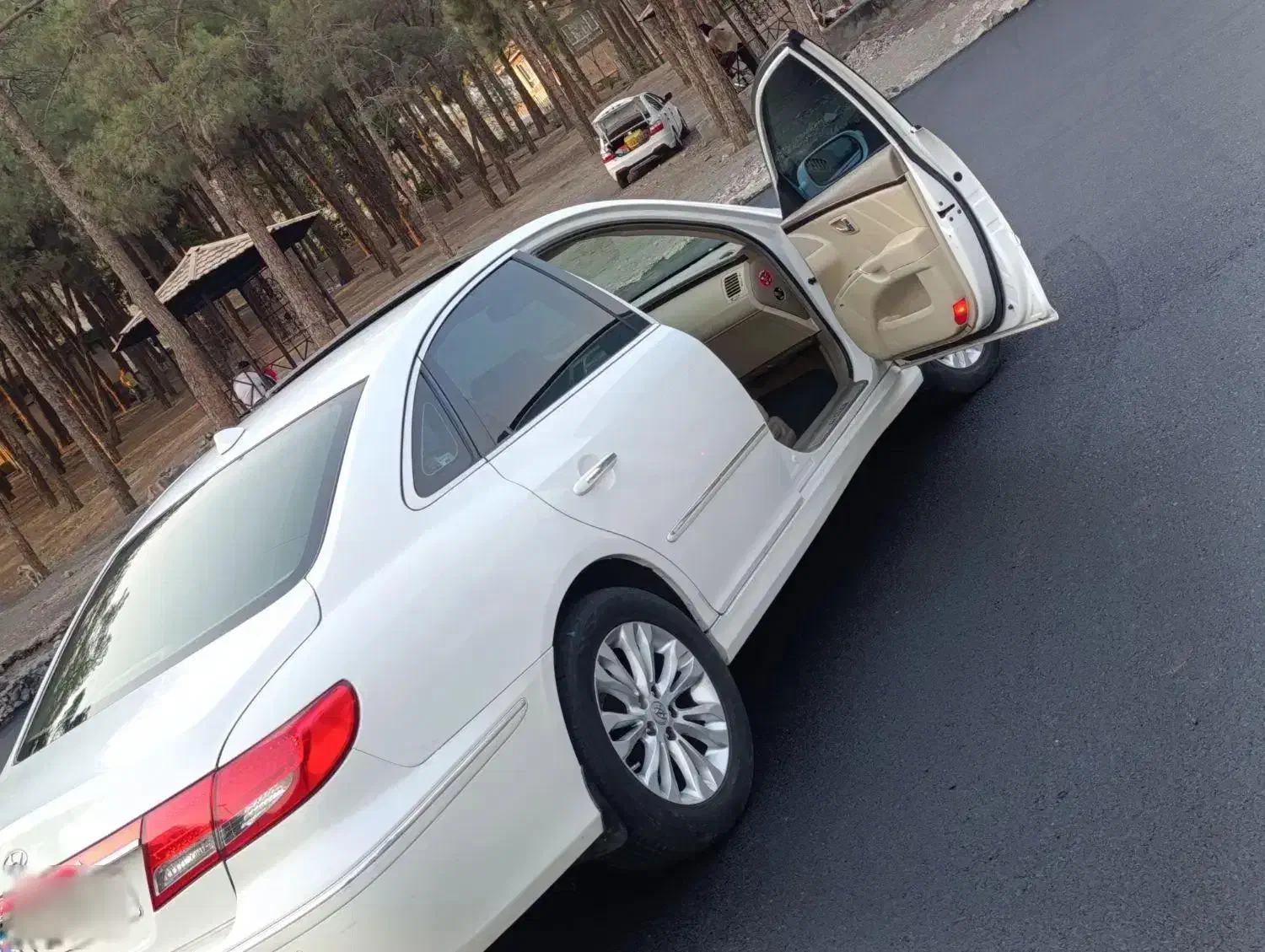 آزرا ۲۰۱۱ کالیفرنیا|خودرو سواری و وانت|تهران, باشگاه نفت|دیوار