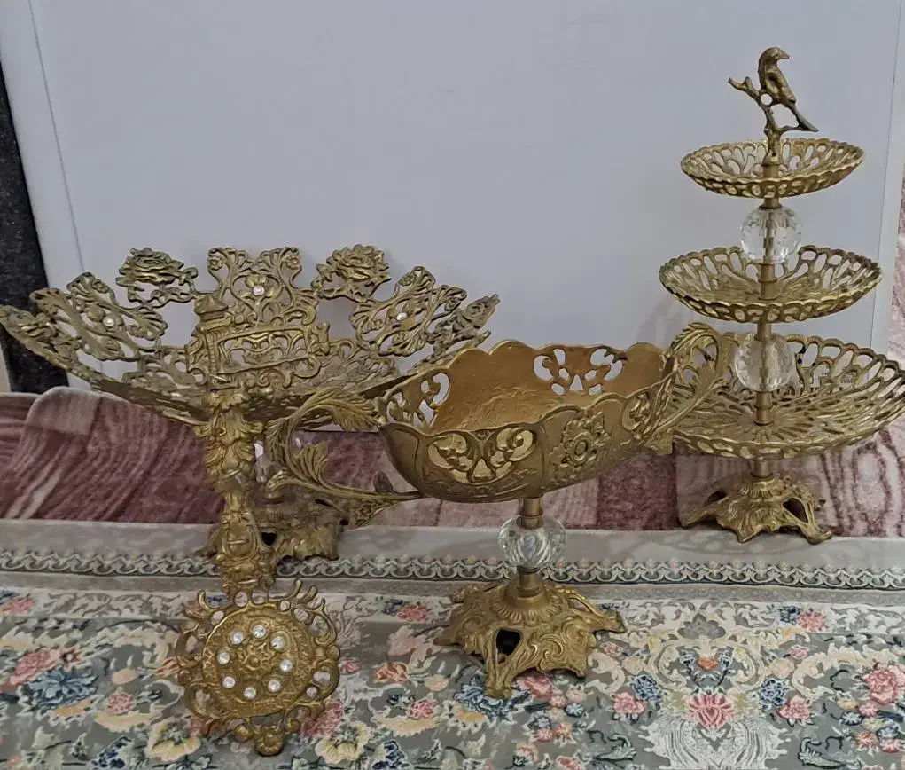 برنزه میوه خوری بزرگ آجیل خوری شیرینی خوری سه طبقه|ظروف سرو و پذیرایی|خوی, |دیوار