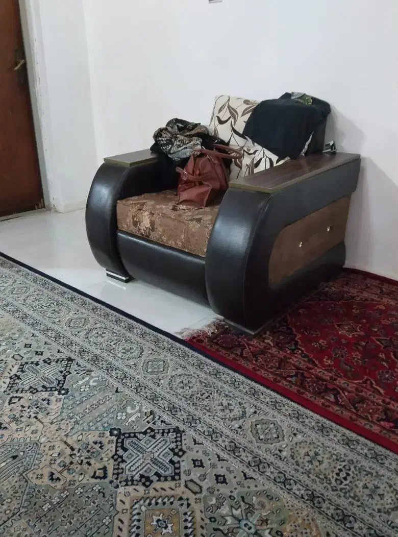 مبل راحتی|مبلمان خانگی و میز عسلی|چمستان, |دیوار