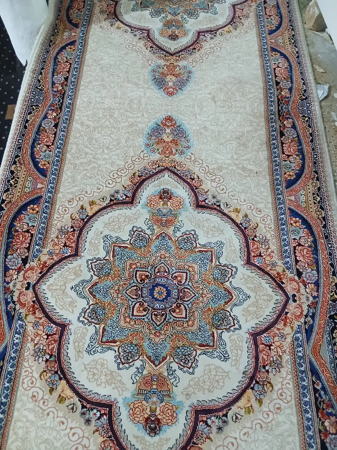 کناره فرش ۱۲۰۰ شونه|فرش|قم, علی آباد سعدگان|دیوار