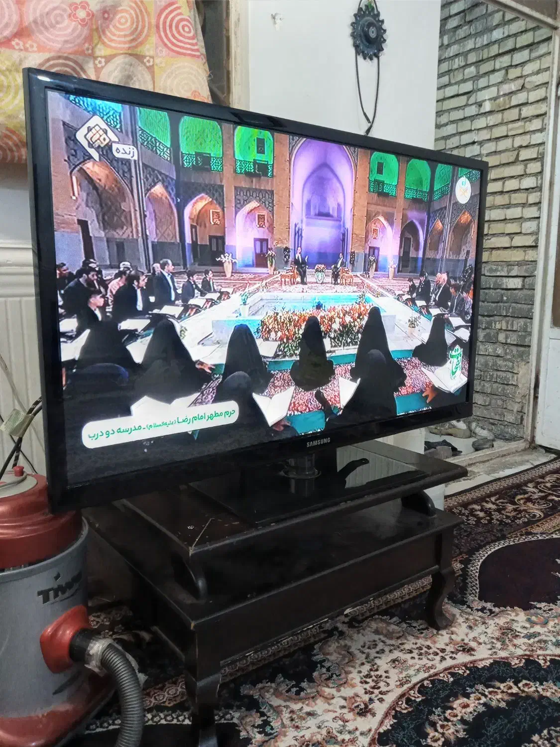 تلوزیون ۴۶|تلویزیون و پروژکتور|باوی, |دیوار