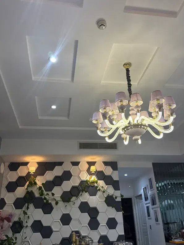 لوستر سقفی به همراه دیوار کوب|لوستر و چراغ آویز|تهران, آبشار تهران (دریاچه)|دیوار