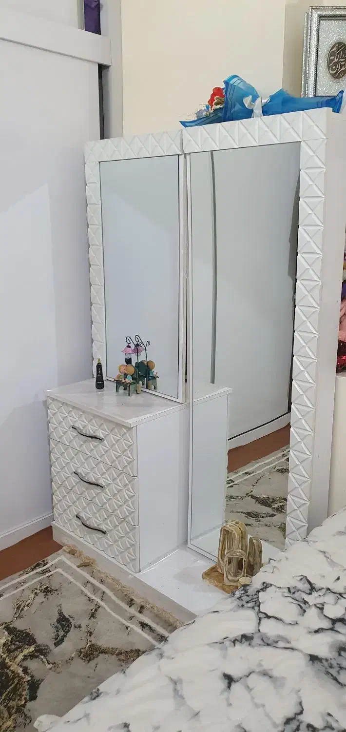 تخت خواب دونفره در حد|تخت و سرویس خواب|تبریز, |دیوار