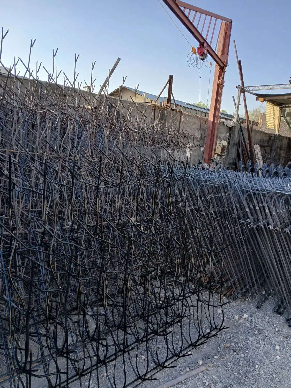 تولید شاخ گوزنی و سرنیزه|مصالح و تجهیزات ساختمان|دماوند, گیلاوند|دیوار