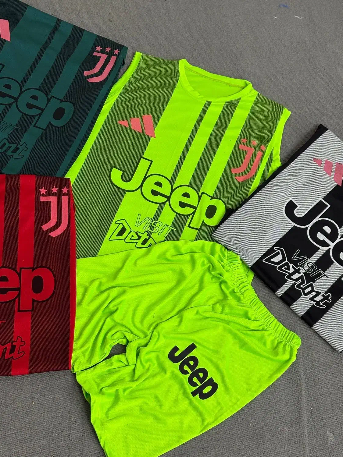 ست ورزشی jeep مدل یوونتوس|لباس|کرمانشاه, |دیوار