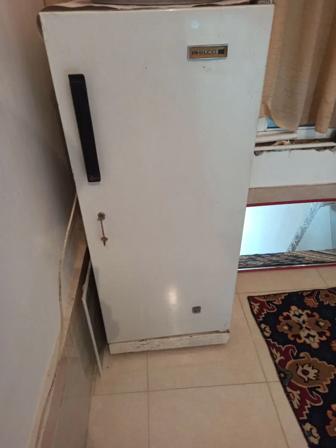 یخچال قدیمی پیلکو|یخچال و فریزر|صحنه, |دیوار