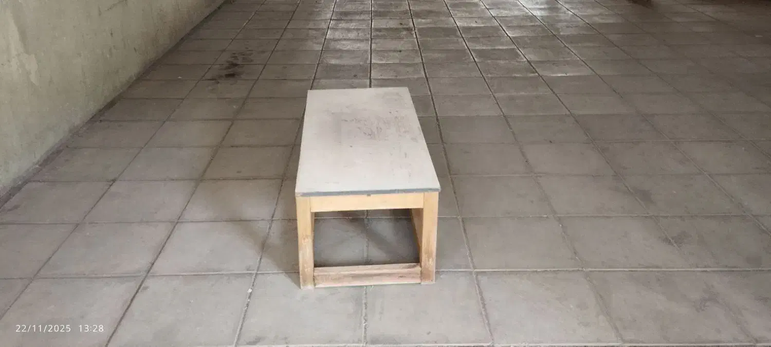 نیمکت|صندلی و نیمکت|بومهن, |دیوار