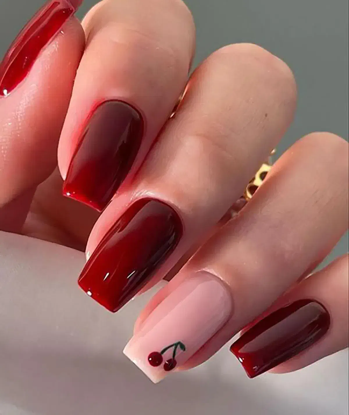 کاشت و ژلیش و لمینیت دست با طراحی رایگان وتخفیف|خدمات آرایشگری و زیبایی|بروجن, |دیوار