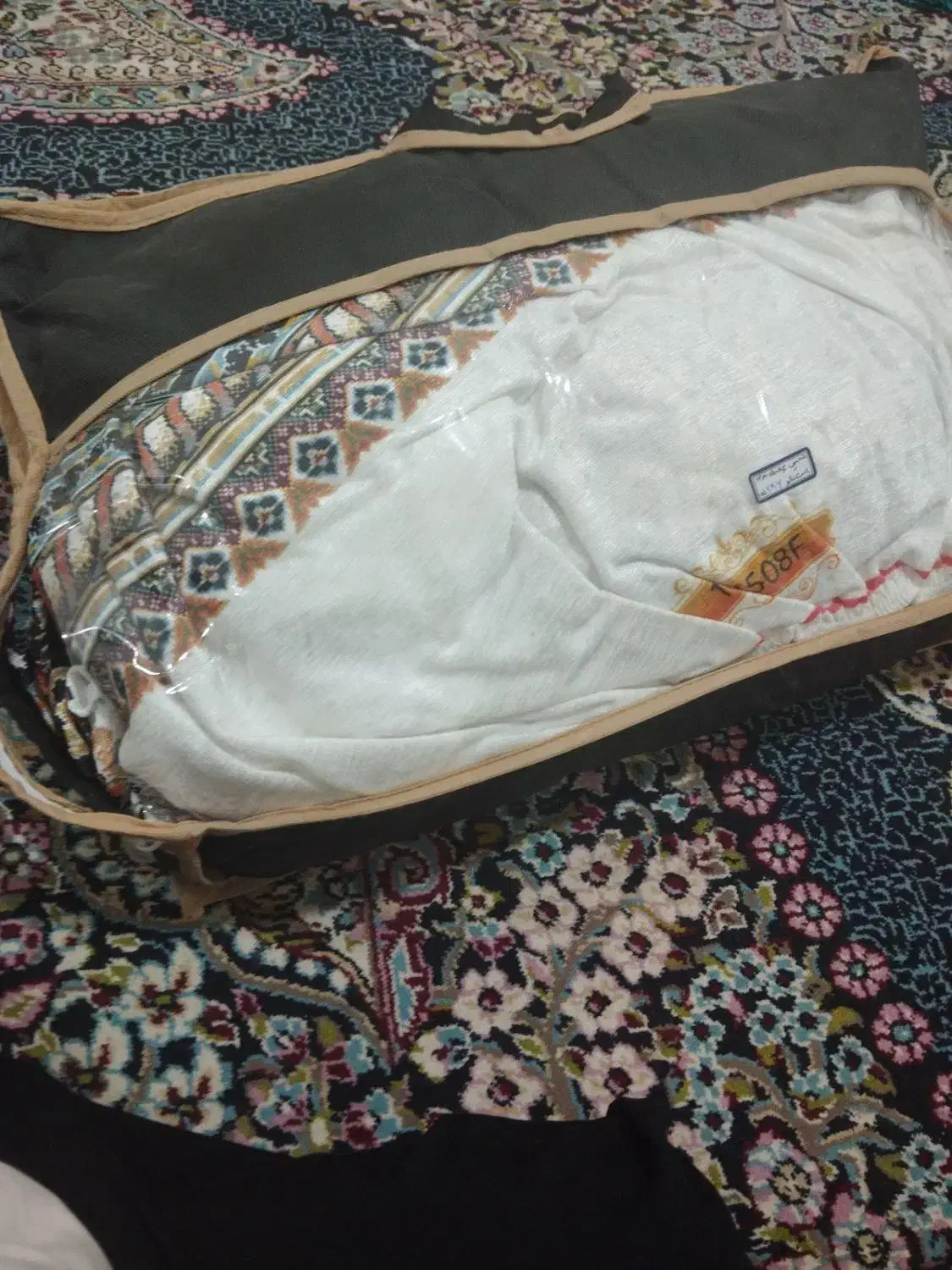 *روفرشی کشدارمخملی۱۲متری کاملاً نو*|روفرشی|بم, |دیوار