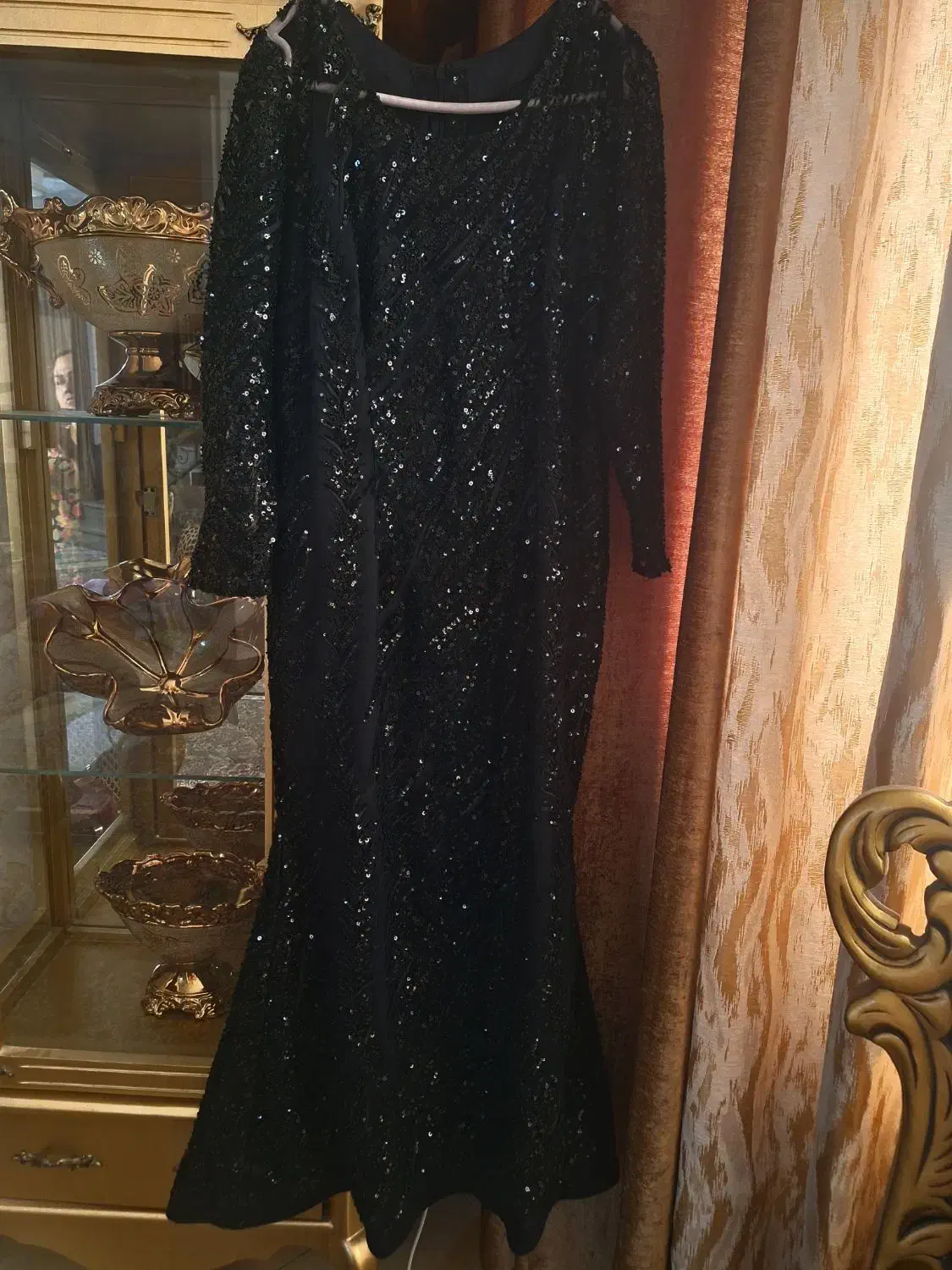 لباس مجلسی|لباس|گلبهار, شهر جدید گلبهار|دیوار