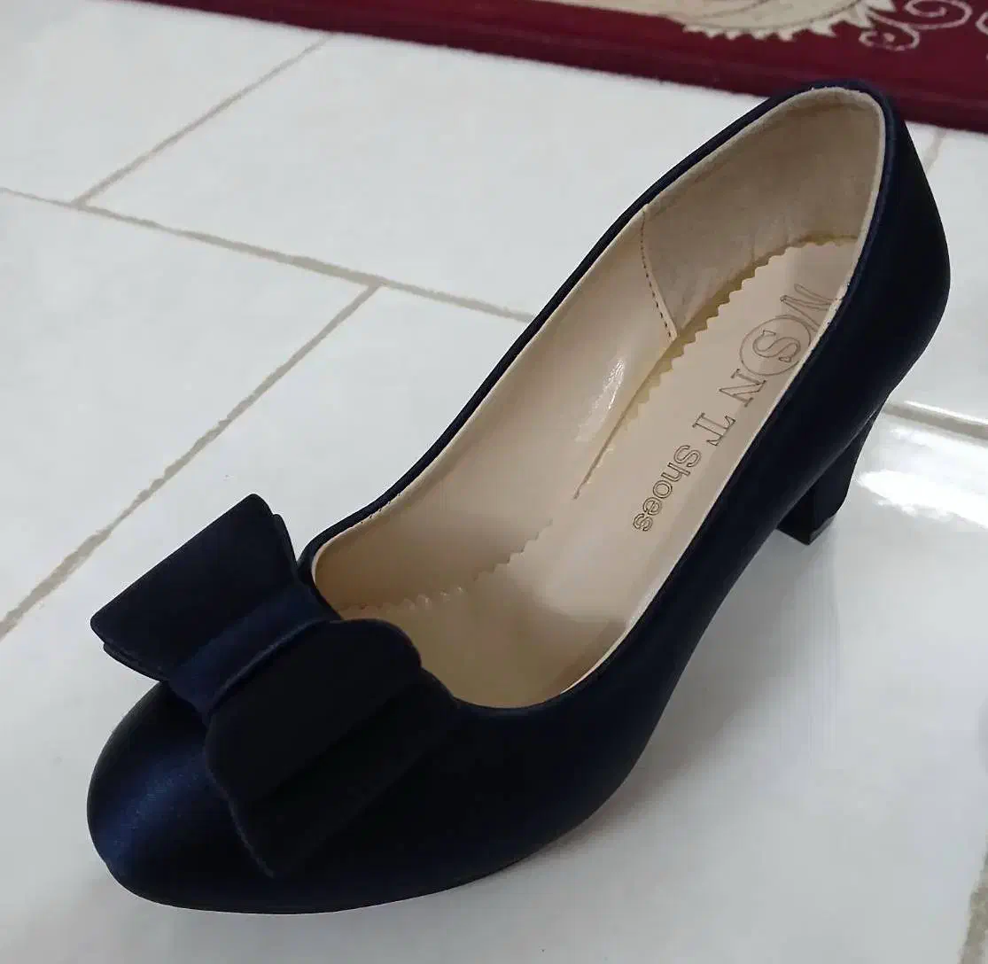 کفش مجلسی رویه ساتن|کیف، کفش، کمربند|کاشان, دروازه فین|دیوار