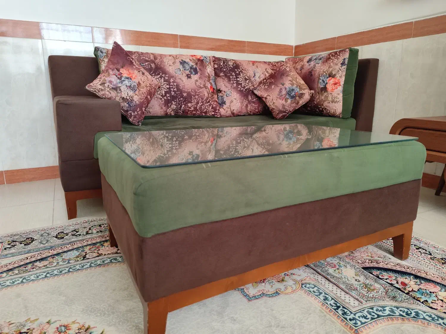 مبل ال 7 نفره با 3تا میز عسلی|مبلمان خانگی و میز عسلی|محمدشهر, ولدآباد بزرگ|دیوار