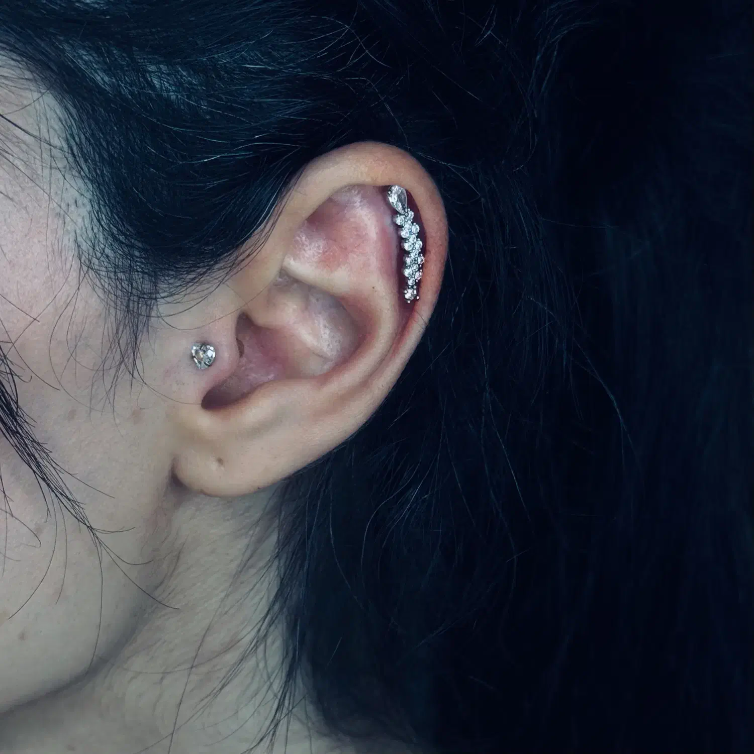 پیرسینگ|خدمات آرایشگری و زیبایی|رشت, منظریه|دیوار