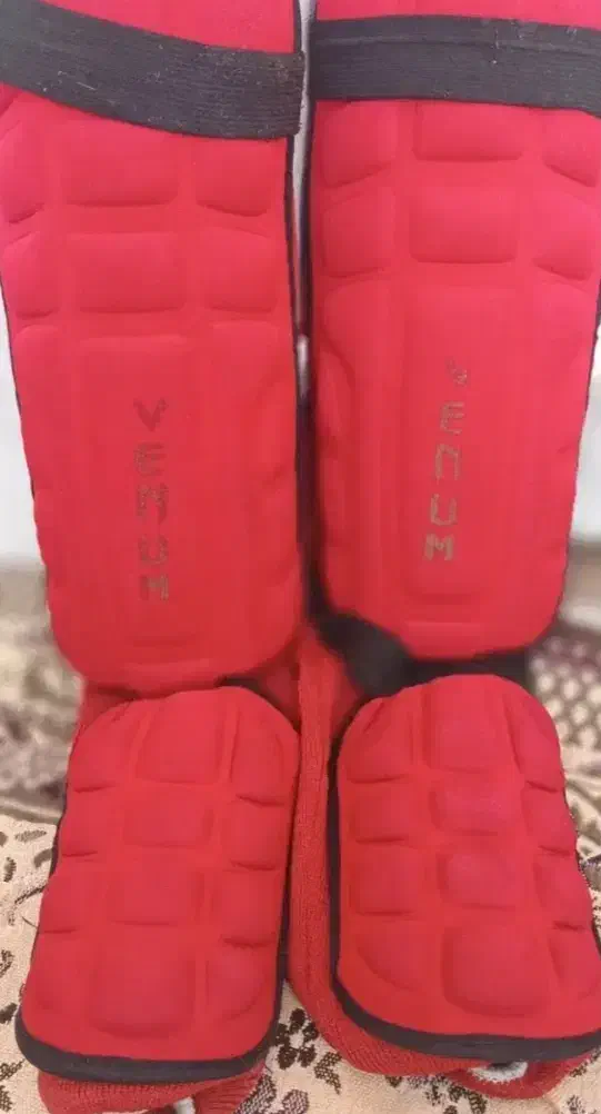 دستکش بوکس وساقبند|تجهیزات ورزشی|همدان, |دیوار