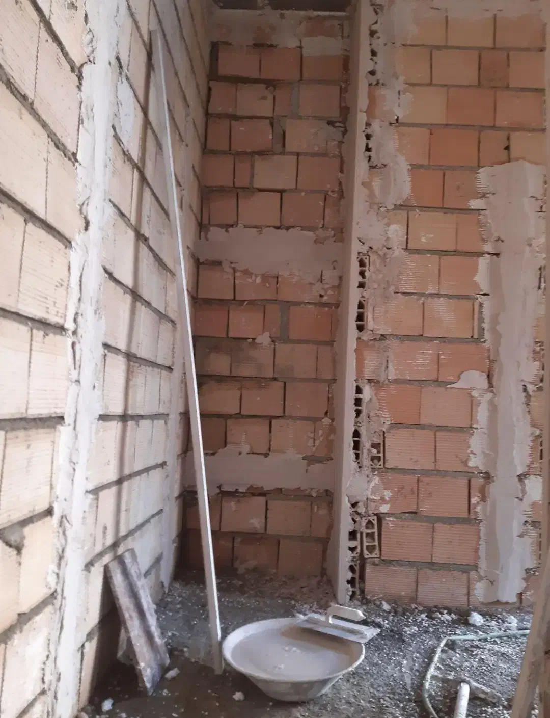 گچ کاری ،گچ وخاک و سفیدکاری|خدمات پیشه و مهارت|رشت, رودباری|دیوار