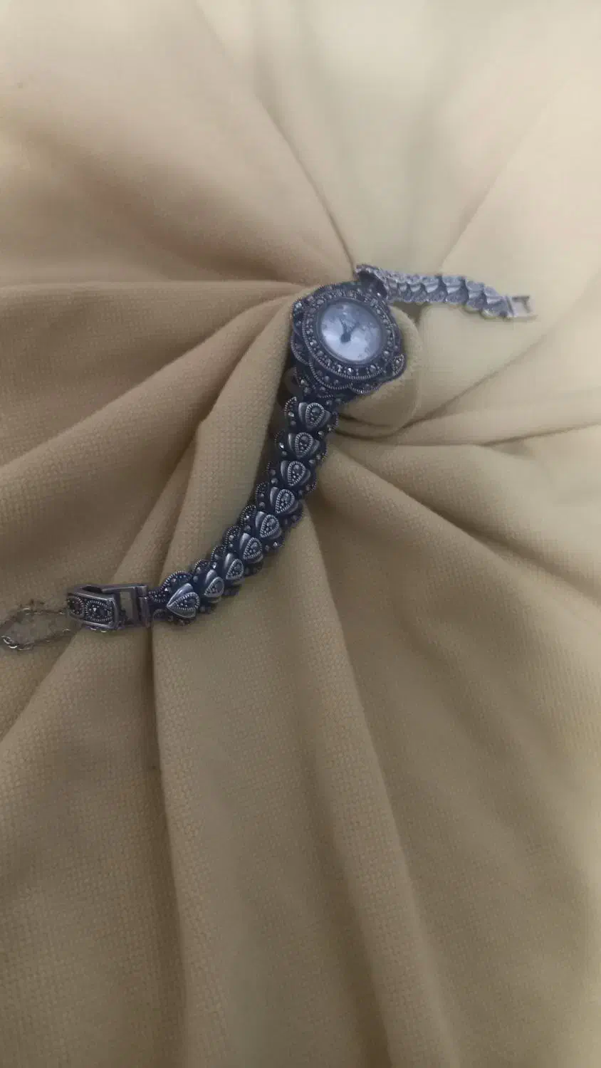 ساعت نقره با اویز|جواهرات|کرج, کرج نو|دیوار