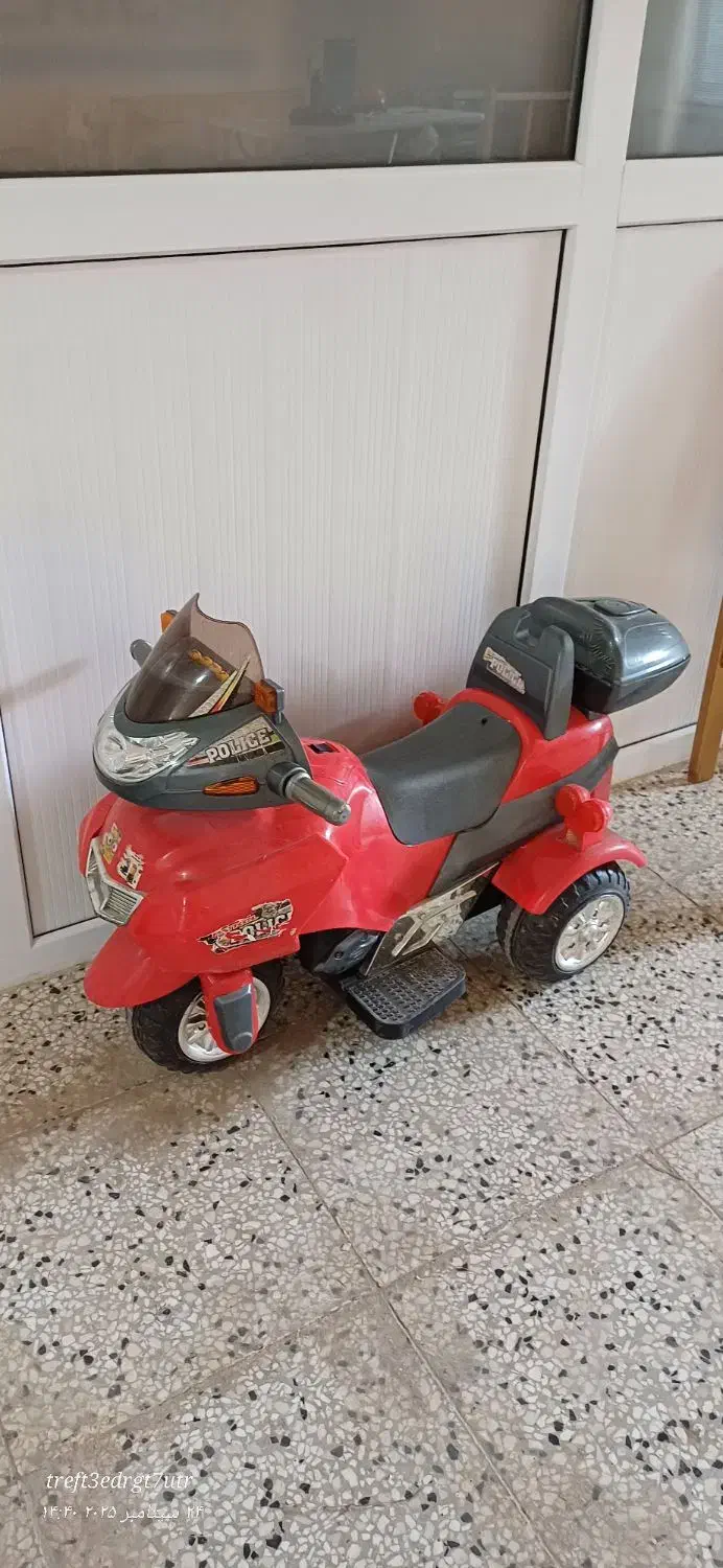 موتور شارژی کودک کاملا سالم|اسباببازی بچه|فیروزکوه, |دیوار