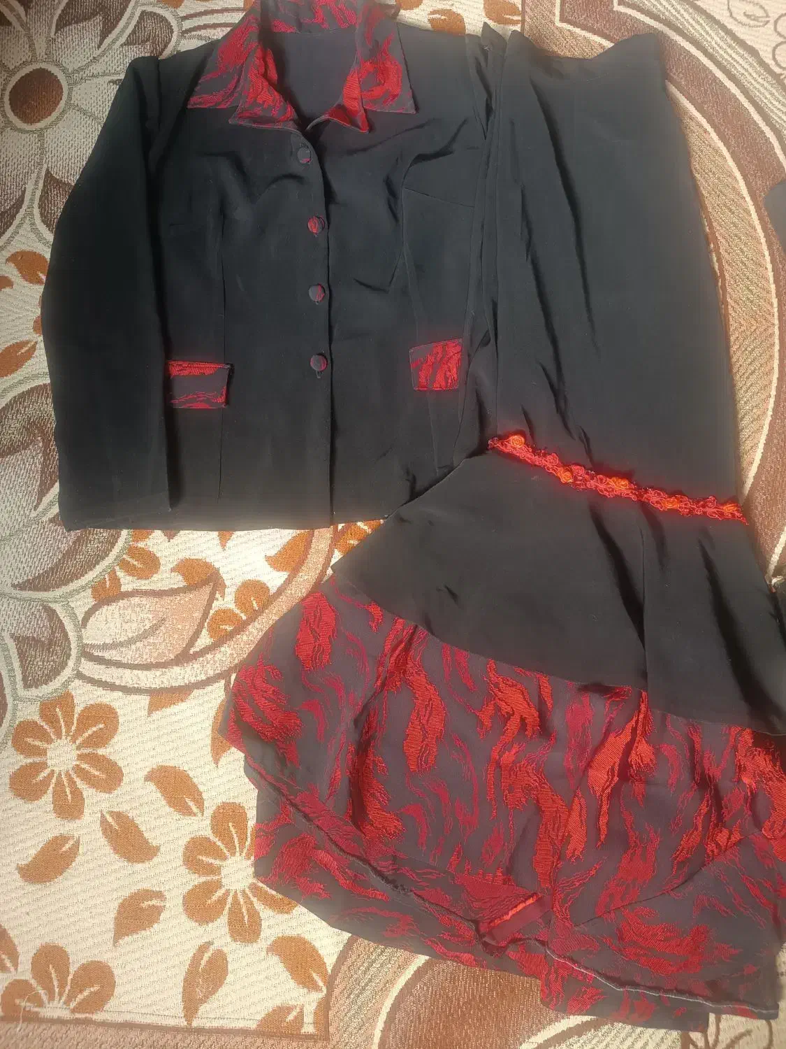 کت دامن|لباس|پاکدشت, خاتون آباد|دیوار