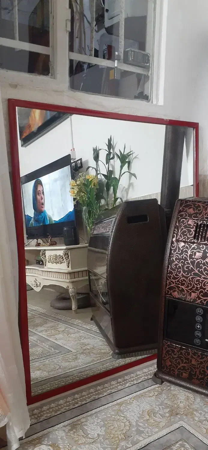 آینه|آینه|مشهد, رده|دیوار