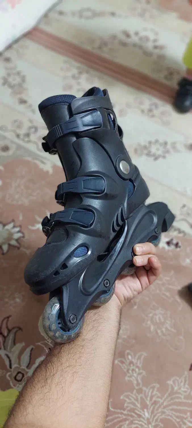 اسکیت سایز ۳۹  ۴۰ درحد نو استفاده نشده|دوچرخه، اسکیت، اسکوتر|پرند, فاز ۵|دیوار